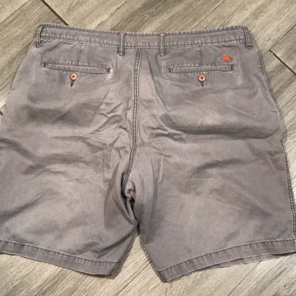 Tommy Bahama Gray Relaxed Fit Flat Front 100% Cotton Shorts size 38 - Picture 3 of 7